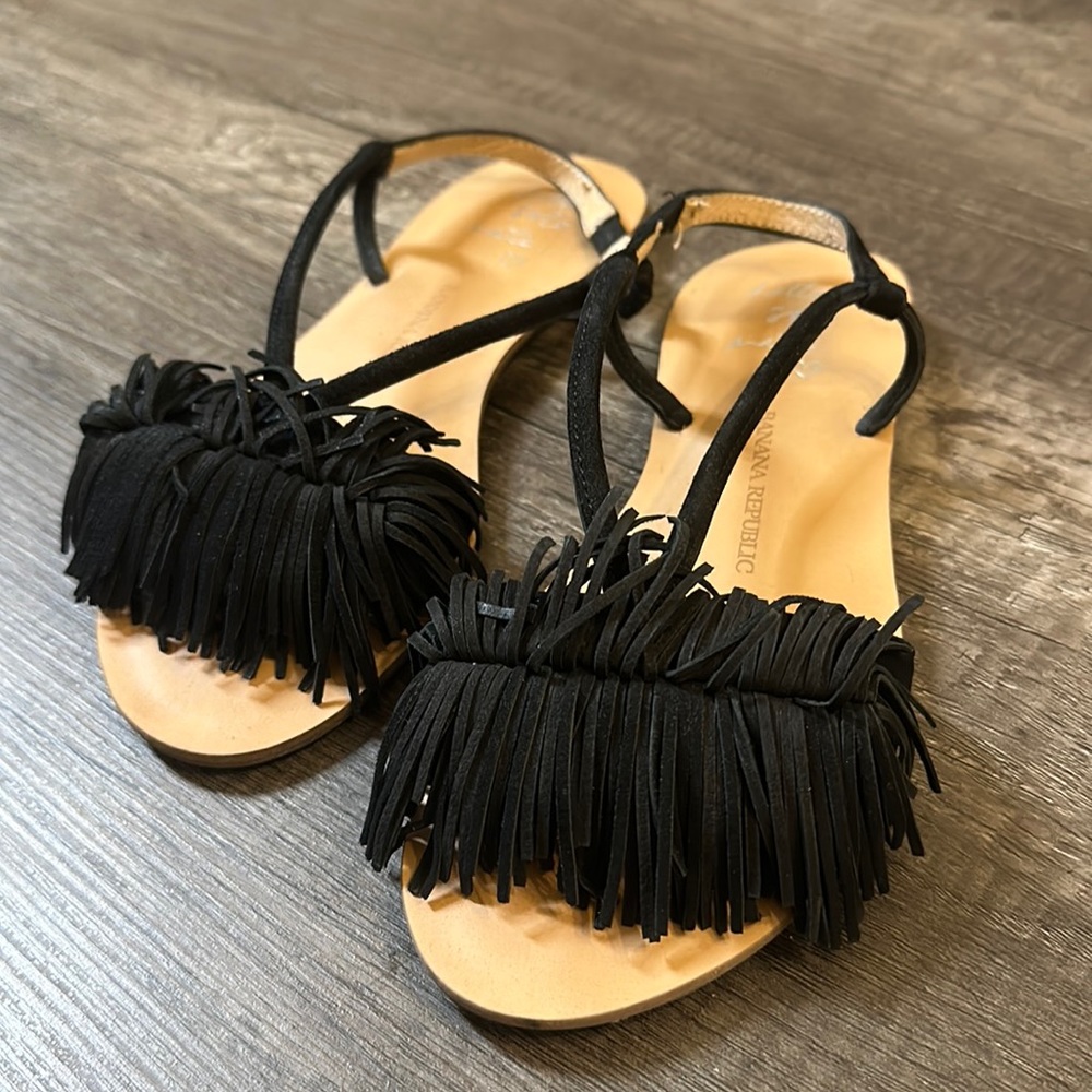 Banana Republic Sandals (6.5)